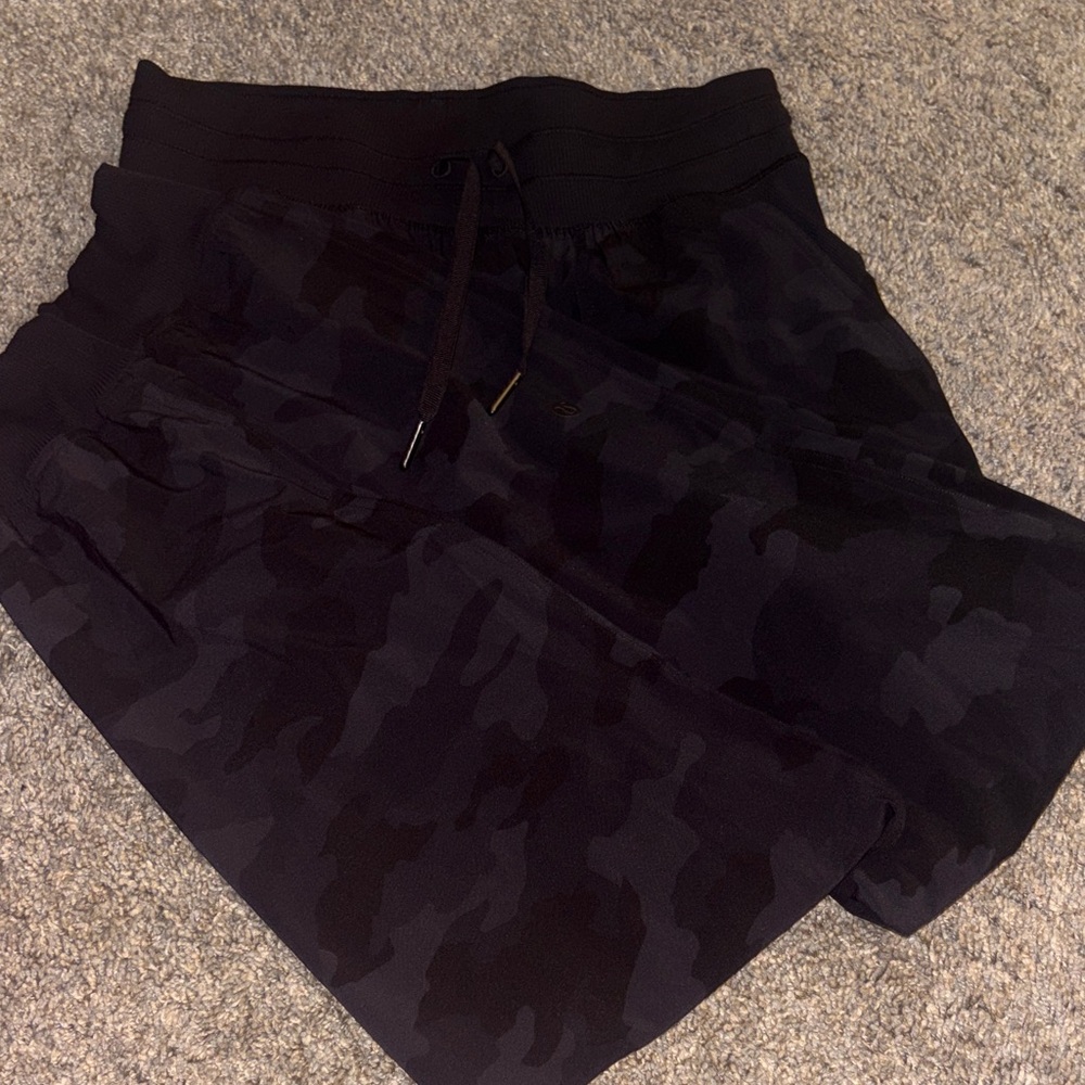 Lululemon dance studio joggers full length